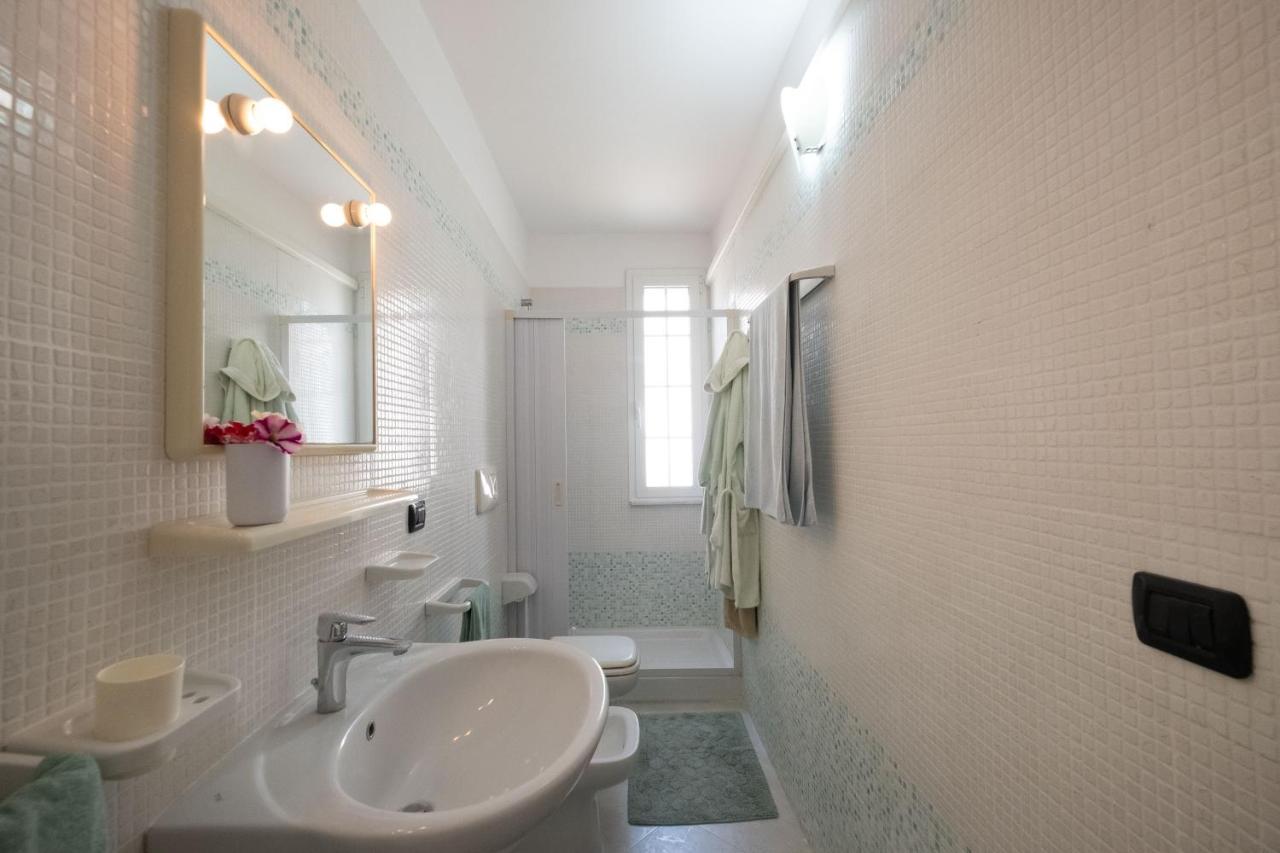 Perla Marina Apartment Torre Pali Екстериор снимка